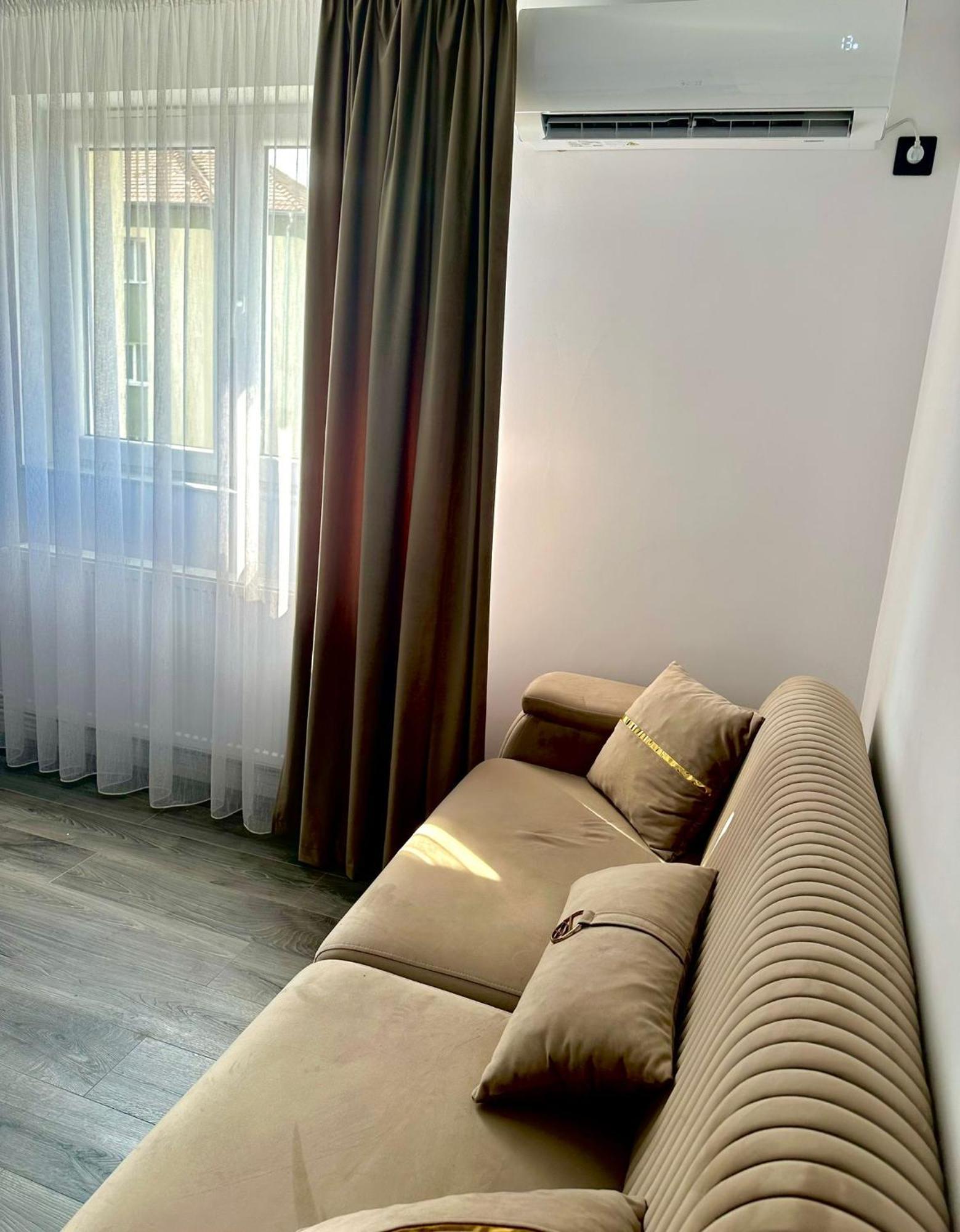 Evelyn Apartment Бистрица Экстерьер фото